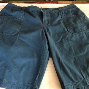 Blue Columbia Bermuda Shorts Size 12